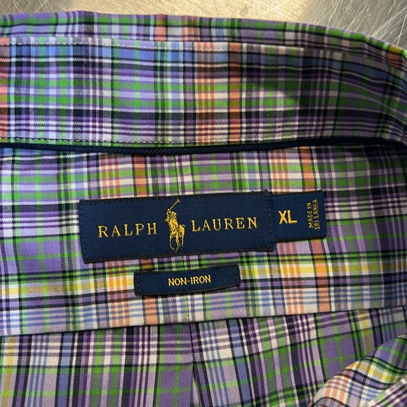 Ralph Lauren long sleeve button down collar shirt.  XL - Picture 7 of 7